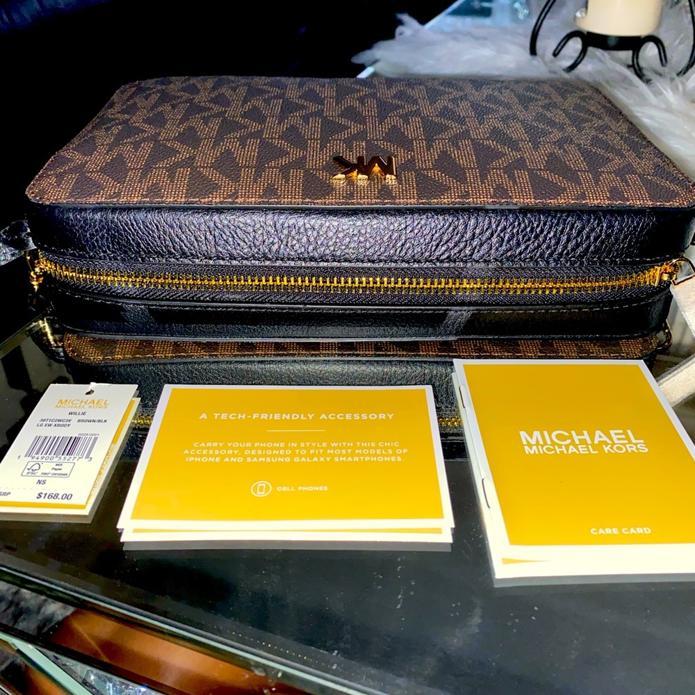 Micheal Kors Crossbody